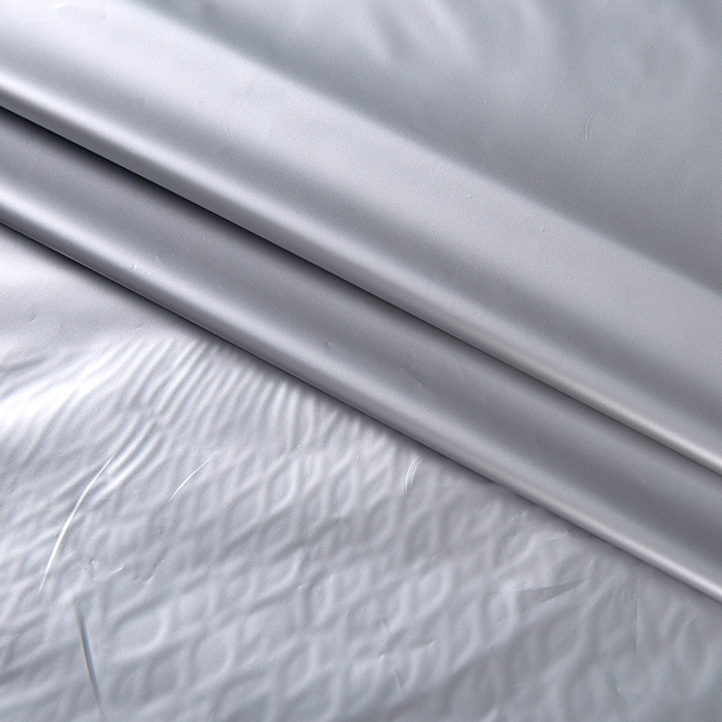 Низький дихаючий 2 шар 100% затемнення плівка TPU для штор срібла + чорна плівка Blackout